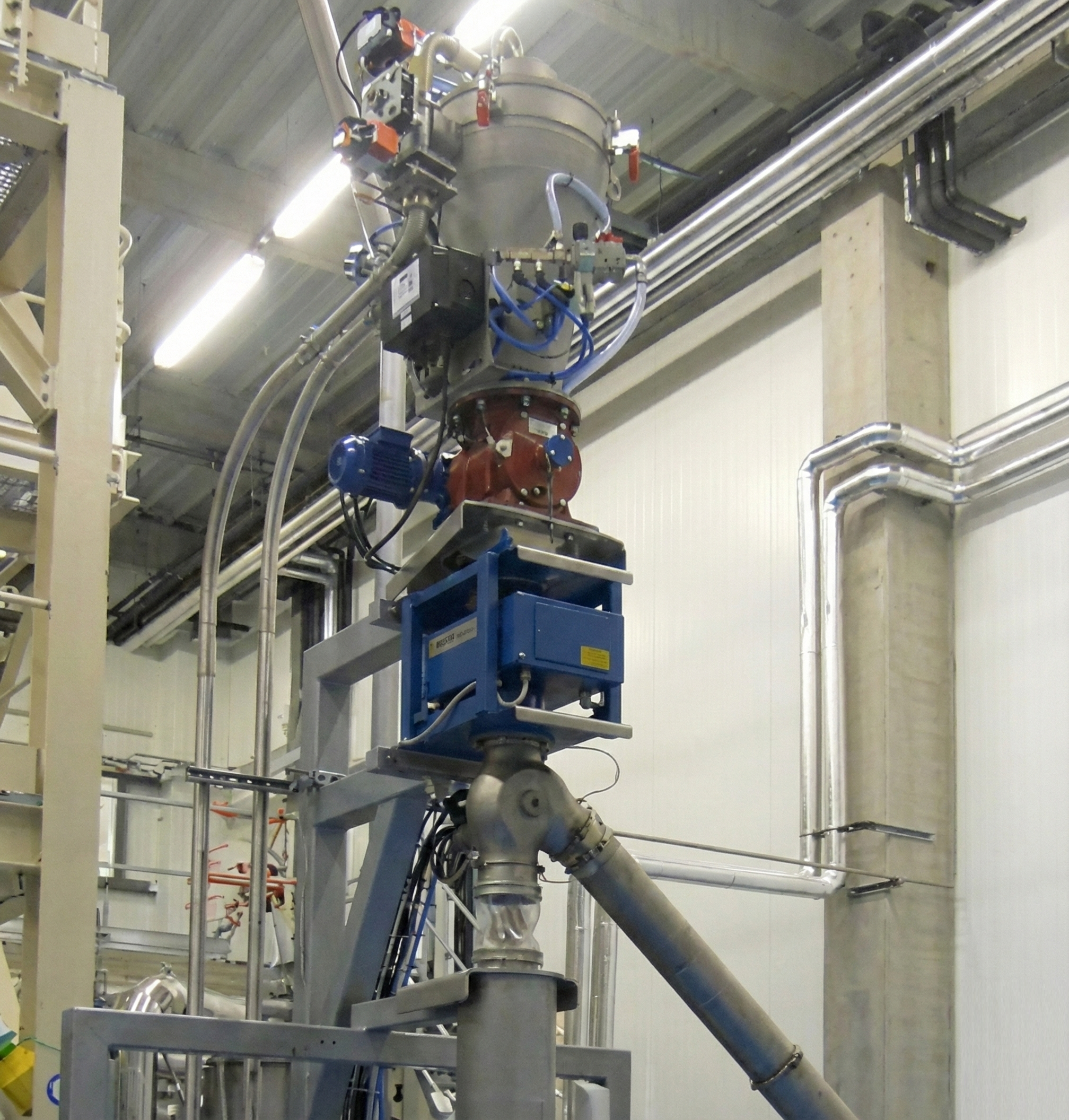 metal-detector-under-pneumatic-transfer-and-in-bag-filling-station-1